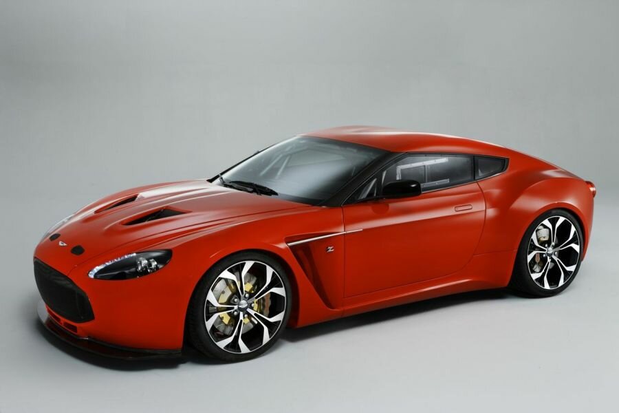 Aston Martin shows off the V12 Zagato