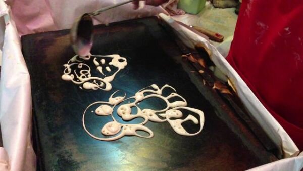 Pancake Artist Makes Sculptures Out of Batter